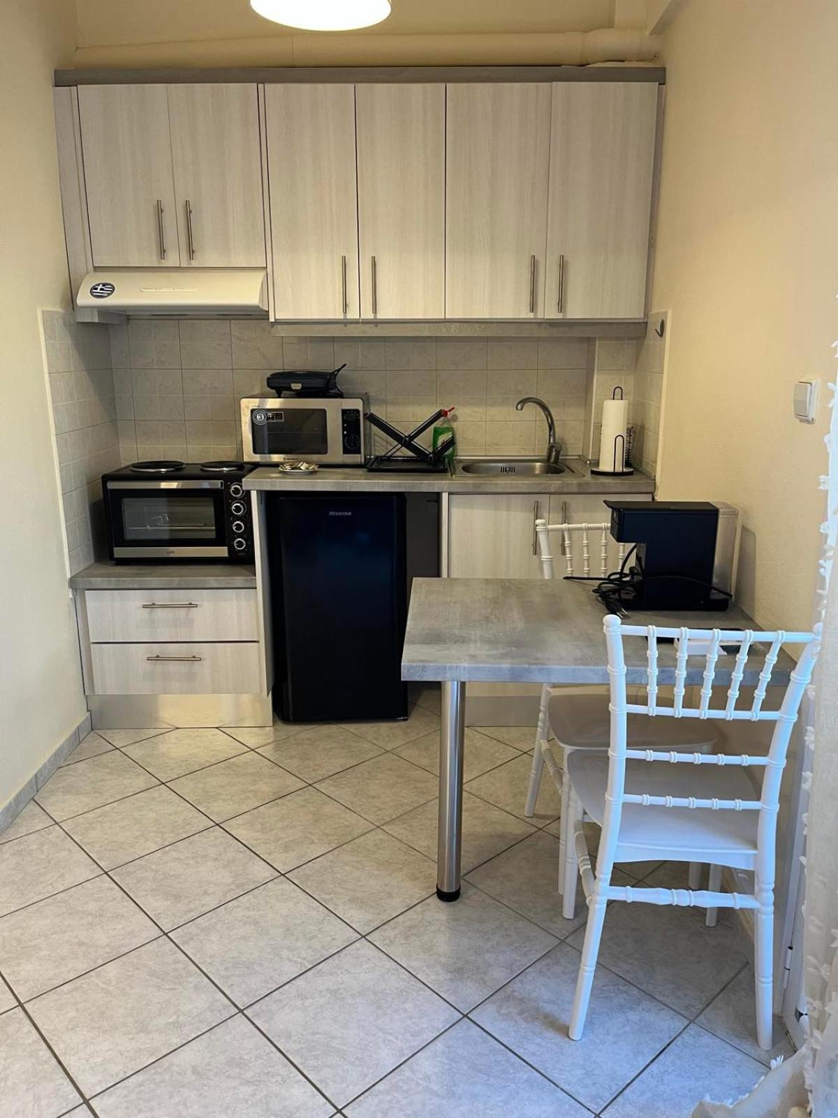 La 2 Apartment *